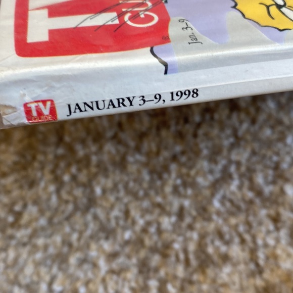 TV Guide The Simpsons Collector’s Covers - Picture 3 of 12